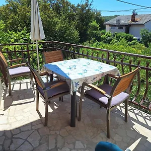 Apartment Mia, Jadranovo
